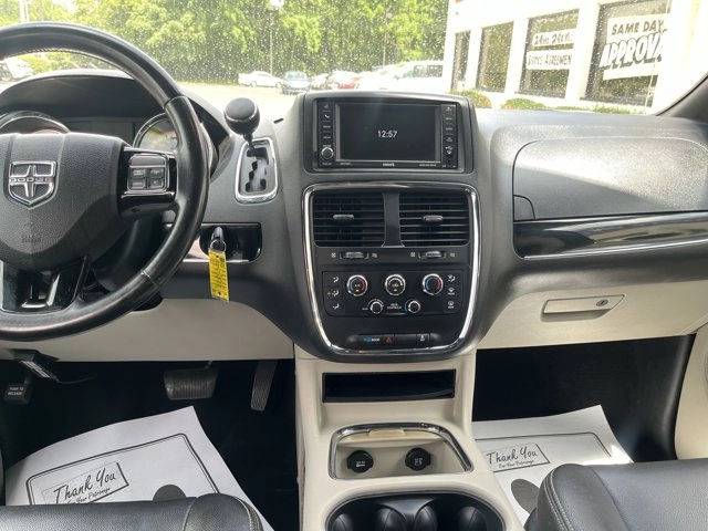 2019 Dodge Grand Caravan - 2C4RDGCG2KR610682 - Image #13